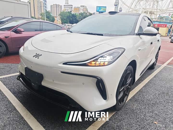 IM Motors Zhiji LS6 Max Standard Edition - car from China