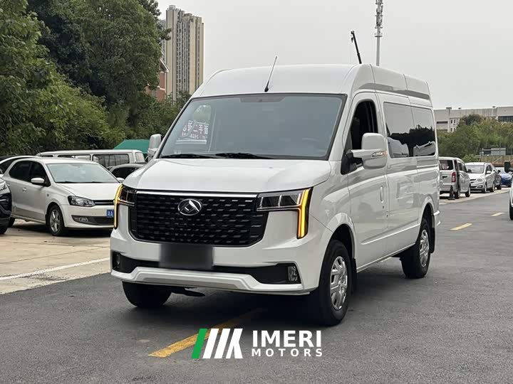 Maxus V80 PRO Aoyuntong 2.0T AMT Short Wheelbase Medium Roof 5/6-seater - car from China