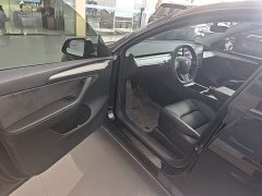 Tesla Model Y Rear-Wheel Drive - ფოტო 15