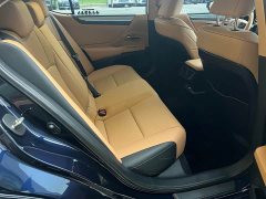 Lexus ES 200 Premium Edition - ფოტო 11
