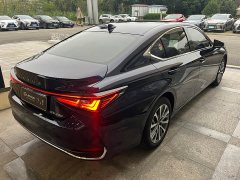 Lexus ES 200 Premium Edition - ფოტო 7