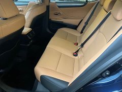 Lexus ES 200 Premium Edition - ფოტო 9