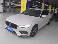 Volvo S60 B4 Smart Luxury Edition - photo 1