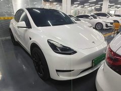 Tesla Model Y Facelift Rear-Wheel Drive - photo 3