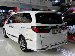 Honda Odyssey 2.0L e:HEV Luxury - ფოტო 15