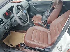 Volkswagen Jetta VA3 1.5L Manual Entry-Level - ფოტო 14