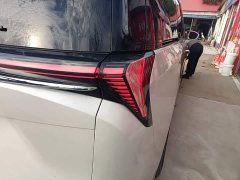 Buick GL8 New Energy Luxe Premium 7-Seater - photo 7