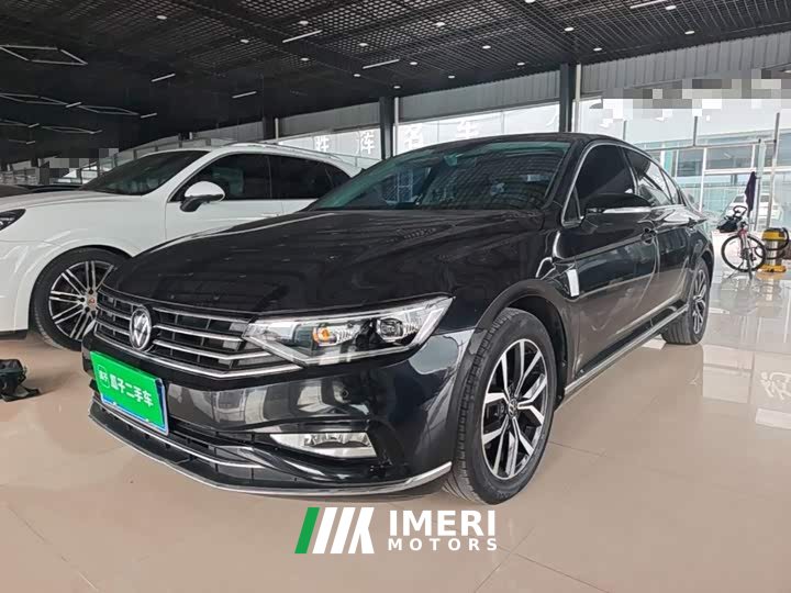 Volkswagen Magotan 330TSI DSG Advance - автомобиль из Китая