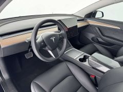 Tesla Model 3 Rear-Wheel Drive - фото 15