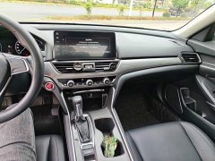 Honda Accord 260TURBO Luxury Edition - photo 7
