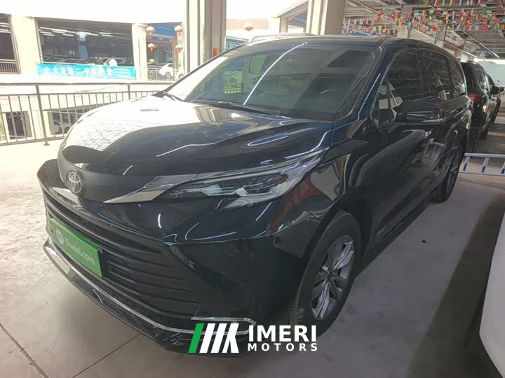 Toyota Sienna 2.5L Hybrid Comfort Edition