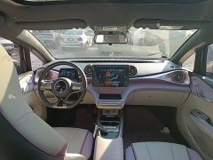 BYD Dolphin 401km Knight Edition - ფოტო 9