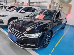 Volkswagen Magotan 330TSI DSG Advance - photo 1