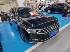 Volkswagen Magotan 330TSI DSG Advance - photo 3
