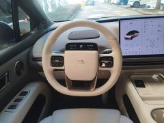 Li Auto i6 Four-Wheel Drive Standard Edition - ფოტო 10