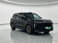 IM Motors Zhiji LS8 52 Max Tech Flagship 5-Seater - photo 3