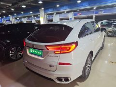Honda CR-V 370TURBO Two-Wheel Drive Luxury - photo 6