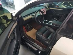 Tesla Model Y Rear-Wheel Drive - ფოტო 15