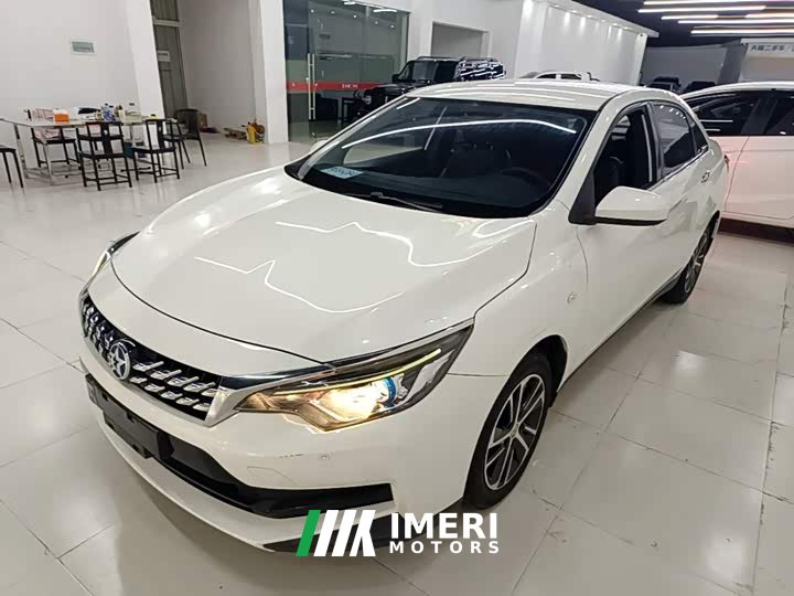 Nissan Karry D60 1.6L XE CVT Enjoy Edition - автомобиль из Китая