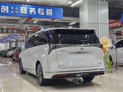 Buick GL8 Luxurious Edition Premium Trim - фото 9