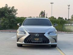 Lexus ES 200 Premium Edition - фото 2