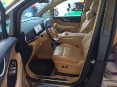 Voyah Lantu Dreamchaser PHEV AWD Flagship Kunpeng Edition - photo 14