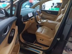 Voyah Lantu Dreamchaser PHEV AWD Flagship Kunpeng Edition - photo 15