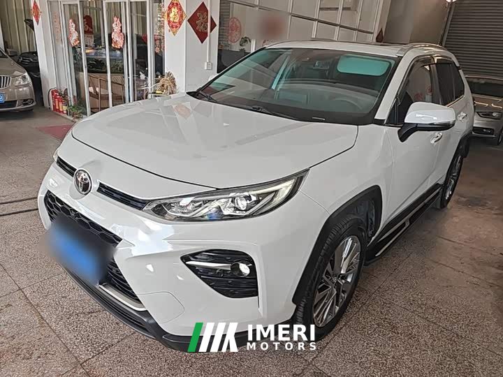 Toyota Vland 2.0L CVT FWD Premium