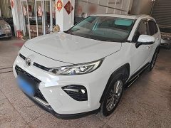 Toyota Vland 2.0L CVT FWD Premium - фото 1