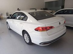 Volkswagen Bora 200TSI DSG Comfort Edition - ფოტო 4