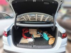BYD Qin L DM-i 120KM Leading Edition - фото 9
