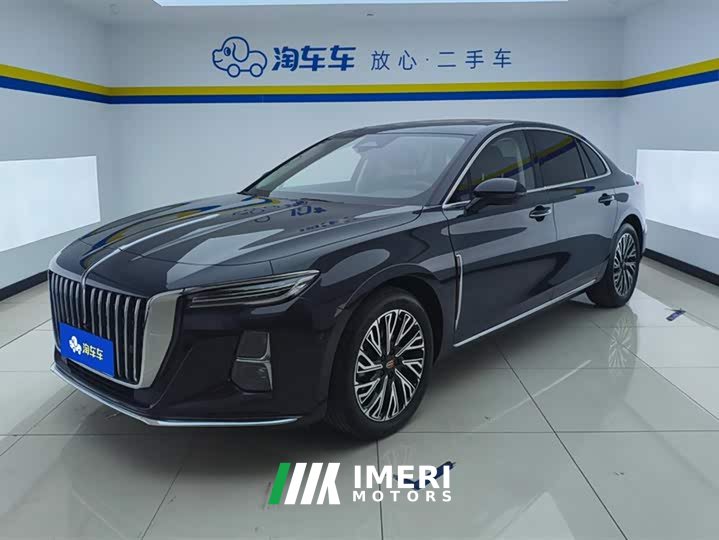Hongqi H5 2.0T automatic smart connected flag version