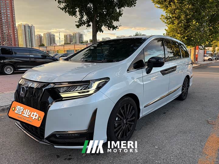 Honda Elysion 2.0L e:HEV Luxury Black Jazz Edition