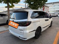 Honda Elysion 2.0L e:HEV Luxury Black Jazz Edition - ფოტო 16