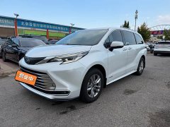 Toyota Sienna 2.5L Hybrid Comfort Edition - photo 1
