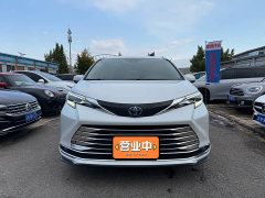 Toyota Sienna 2.5L Hybrid Comfort Edition - photo 2