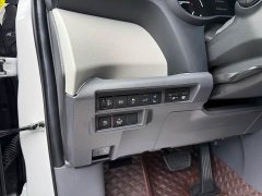 Toyota Sienna 2.5L Hybrid Comfort Edition - photo 6