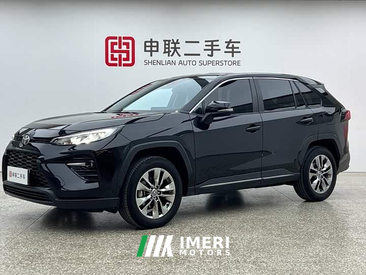 Toyota Wildland 2.0L CVT FWD Leading Edition