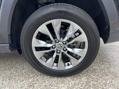 Toyota Wildland 2.0L CVT FWD Leading Edition - photo 13
