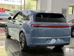 Li Auto L7 Pro - ფოტო 13
