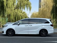 Honda Odyssey 2.0L e:HEV Sharp Premium Edition - ფოტო 14