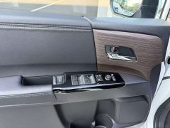 Honda Odyssey 2.0L e:HEV Sharp Premium Edition - ფოტო 8