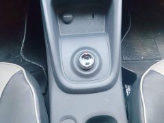 Wuling Hongguang New Energy Extended-Range Hybrid 50KM Standard - photo 10