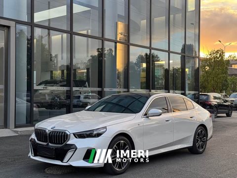 2024 BMW 5 Series 525Li M Sport Package - автомобиль из Китая