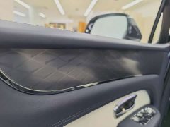 Bentley Bentayga 4.0T V8 - photo 10