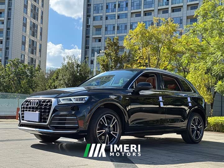Audi Q5L Facelift 40 TFSI Prestige Fashion Edition