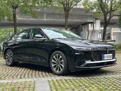 Lincoln Z 2.0T Premier - ფოტო 5