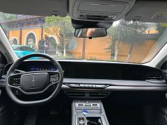 Lincoln Z 2.0T Premier - ფოტო 7