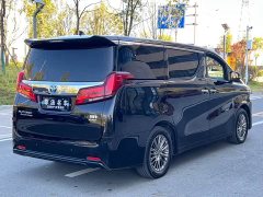 Toyota Alphard Hybrid 2.5L Premium Edition - фото 3