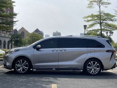 Toyota Sienna 2.5L Hybrid Platinum Edition - photo 4
